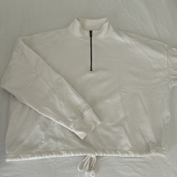 AE Quarter Zip - Picture 4 of 4